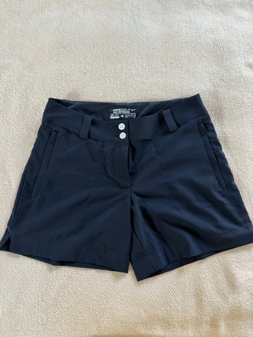 Nike Golf Womens Size 2 Black Dri-FIT Tour Performance Shorts 394662-010
